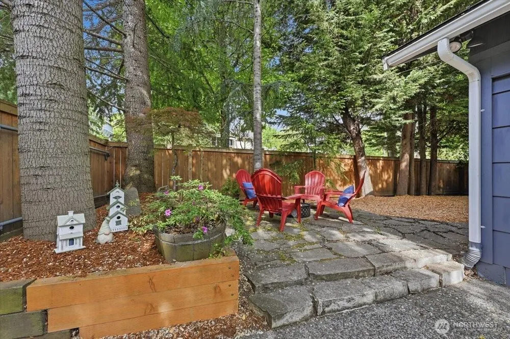2804 EAST HOWELL STREET, Seattle, WA 98122