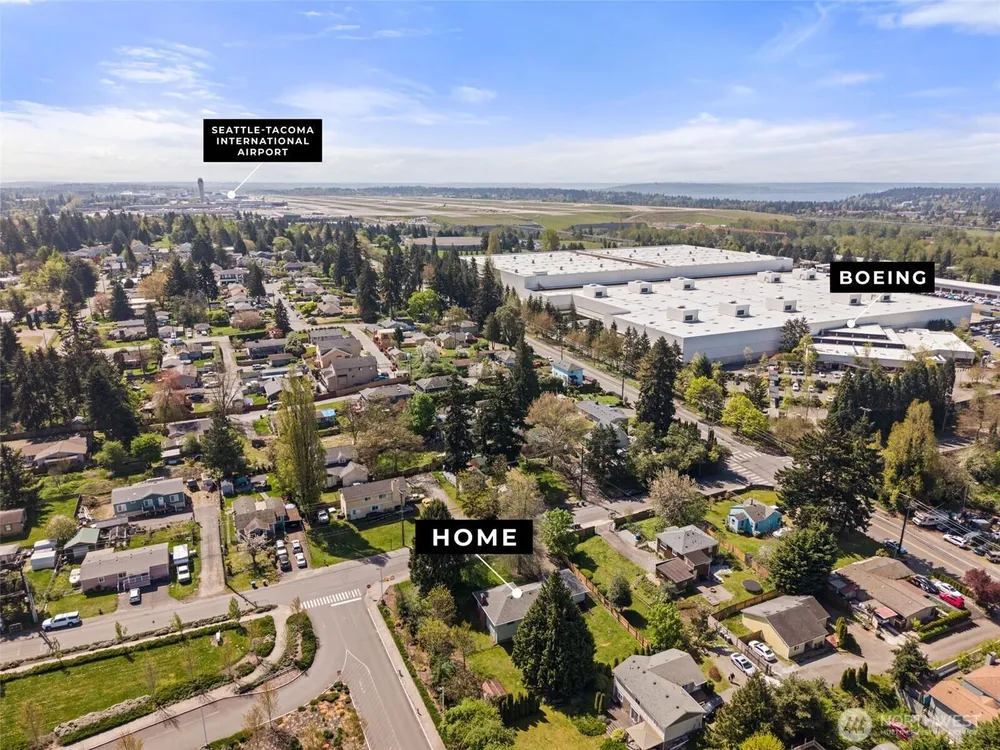 2426 S 142nd St, SeaTac, WA 98168