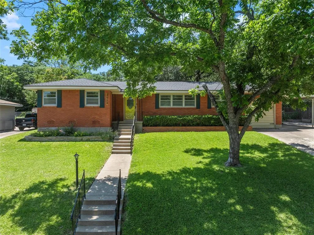 3924 N 30th St, Waco, TX 76708