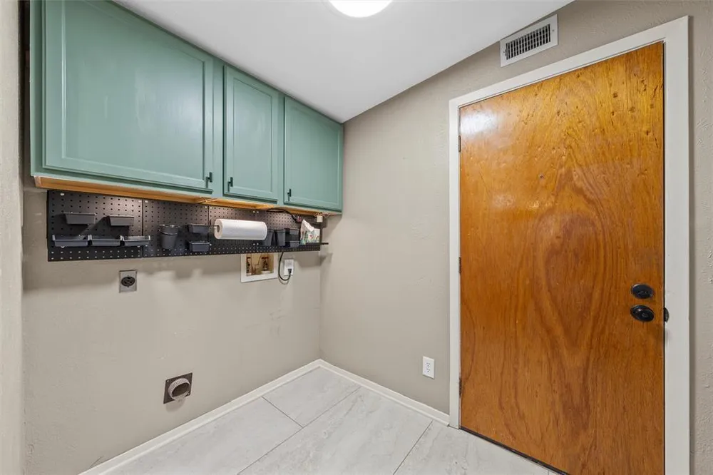 3924 N 30th St, Waco, TX 76708