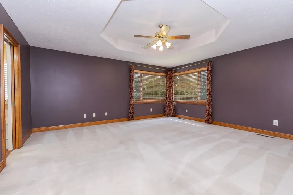 17 Smokey Ct, Bloomington, IL 61704
