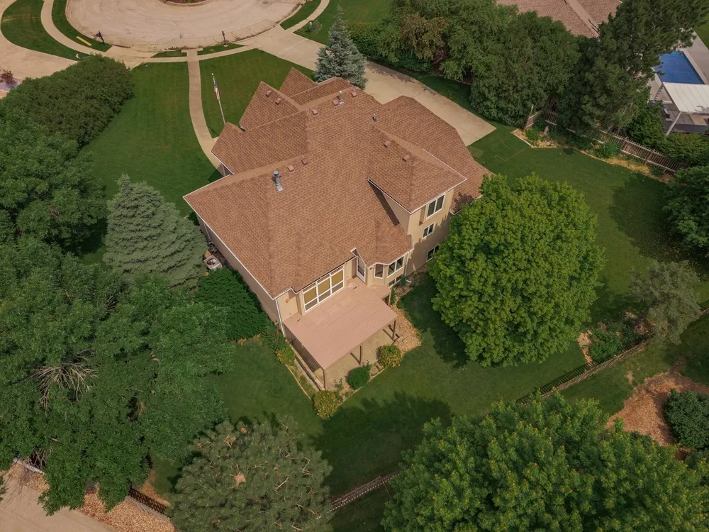 17 Smokey Ct, Bloomington, IL 61704