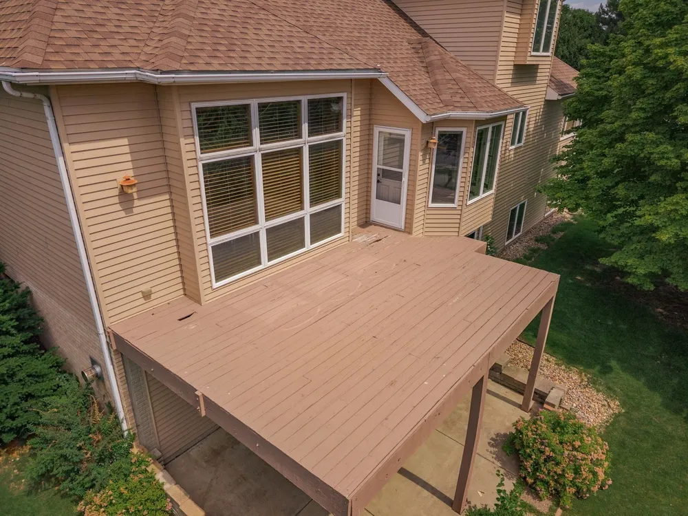 17 Smokey Ct, Bloomington, IL 61704