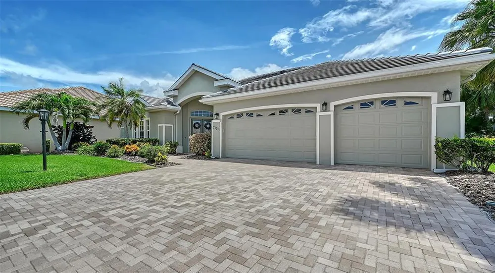7151 Wainscott Ct, Sarasota, FL 34238