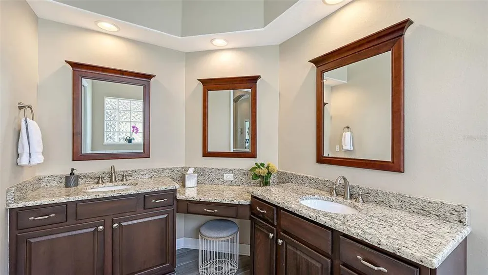 7151 Wainscott Ct, Sarasota, FL 34238