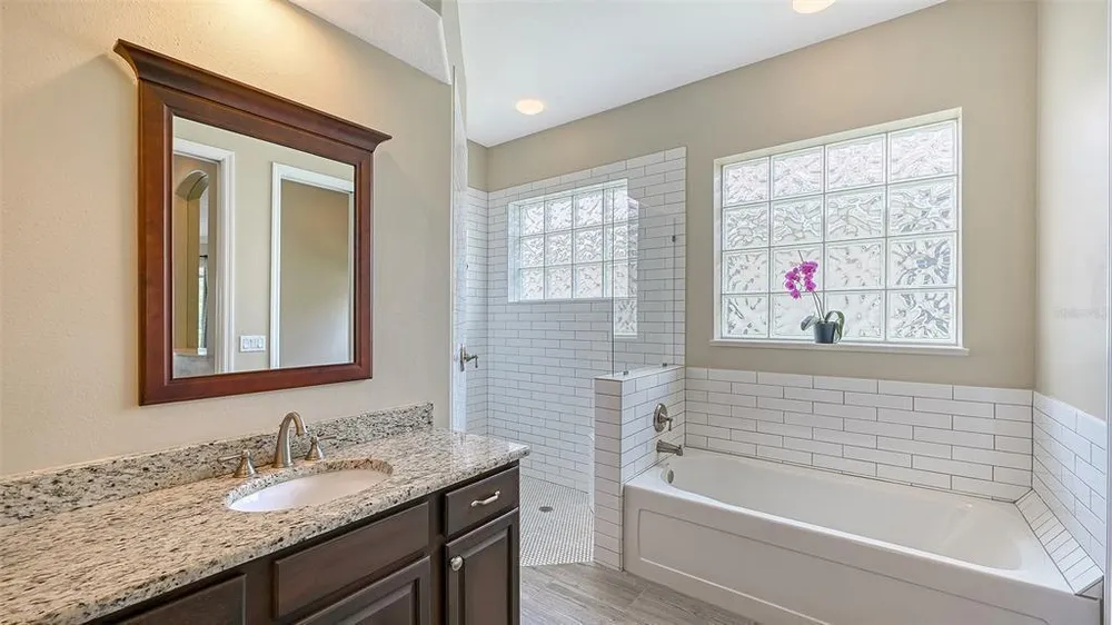 7151 Wainscott Ct, Sarasota, FL 34238