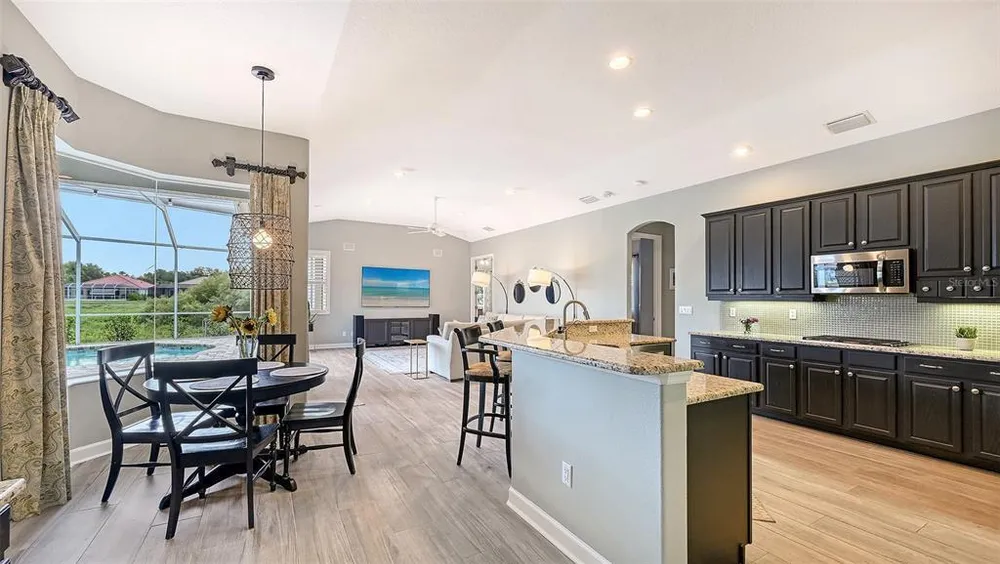 7151 Wainscott Ct, Sarasota, FL 34238