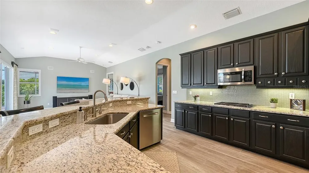 7151 Wainscott Ct, Sarasota, FL 34238