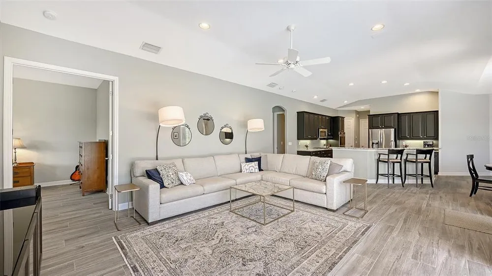 7151 Wainscott Ct, Sarasota, FL 34238