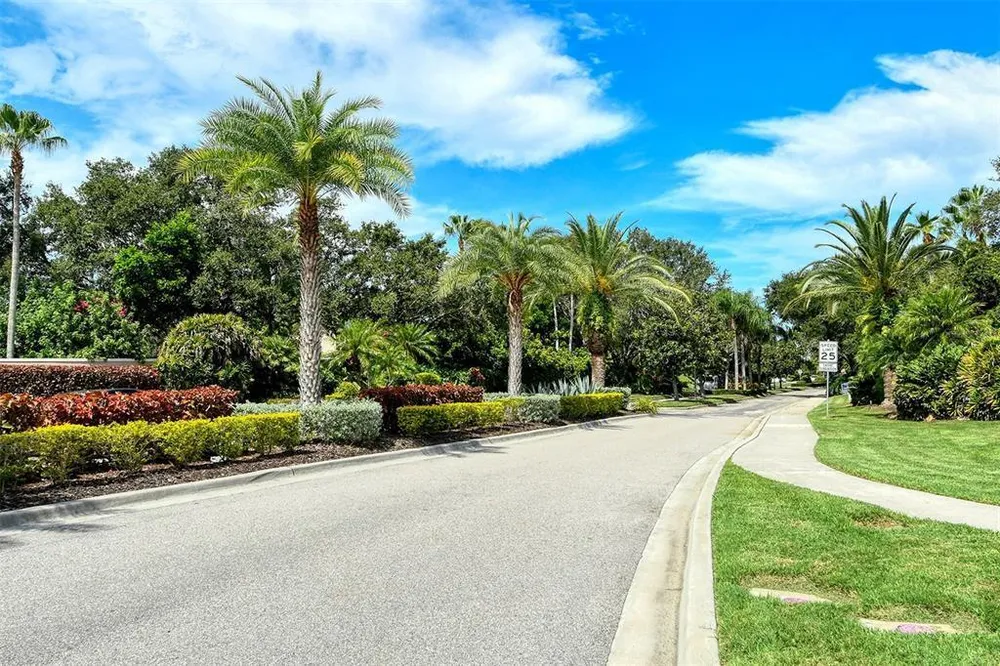 7151 Wainscott Ct, Sarasota, FL 34238