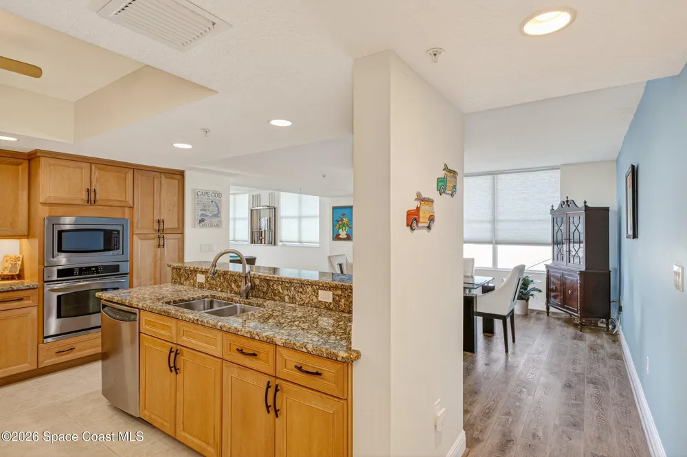 410 Hayes Ave, Cocoa Beach, FL 32931