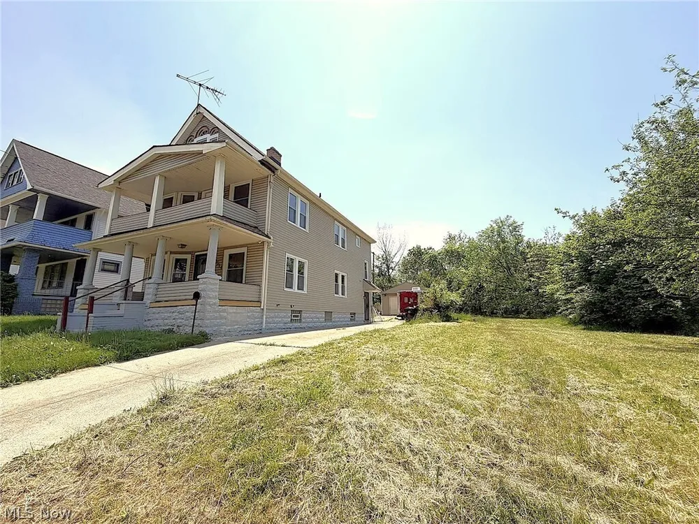 10514 Lamontier Ave, Cleveland, OH 44104