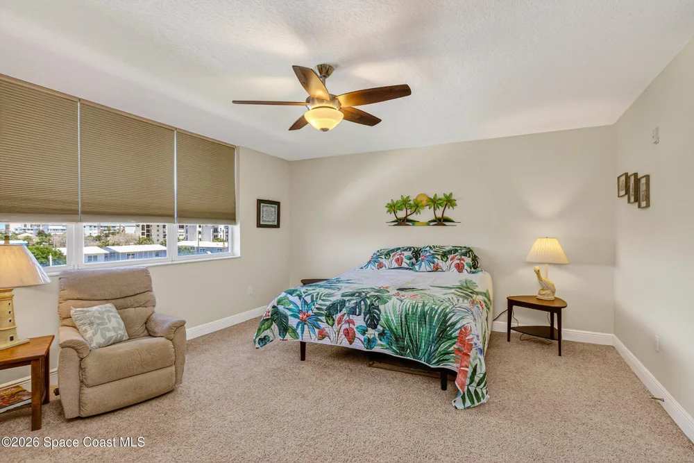 410 Hayes Ave, Cocoa Beach, FL 32931