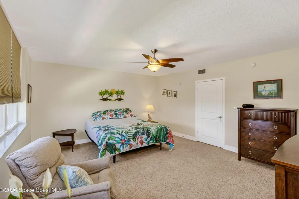 410 Hayes Ave, Cocoa Beach, FL 32931