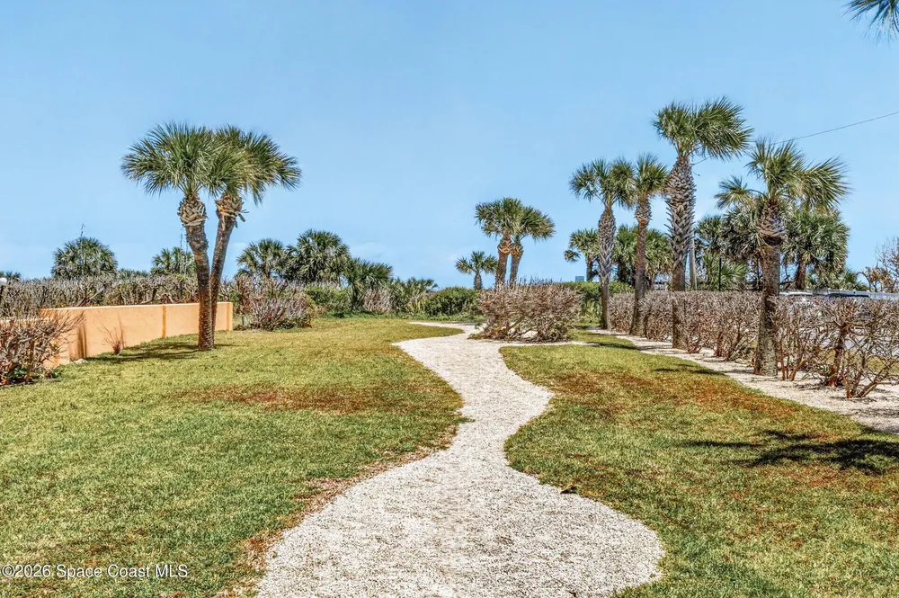 410 Hayes Ave, Cocoa Beach, FL 32931
