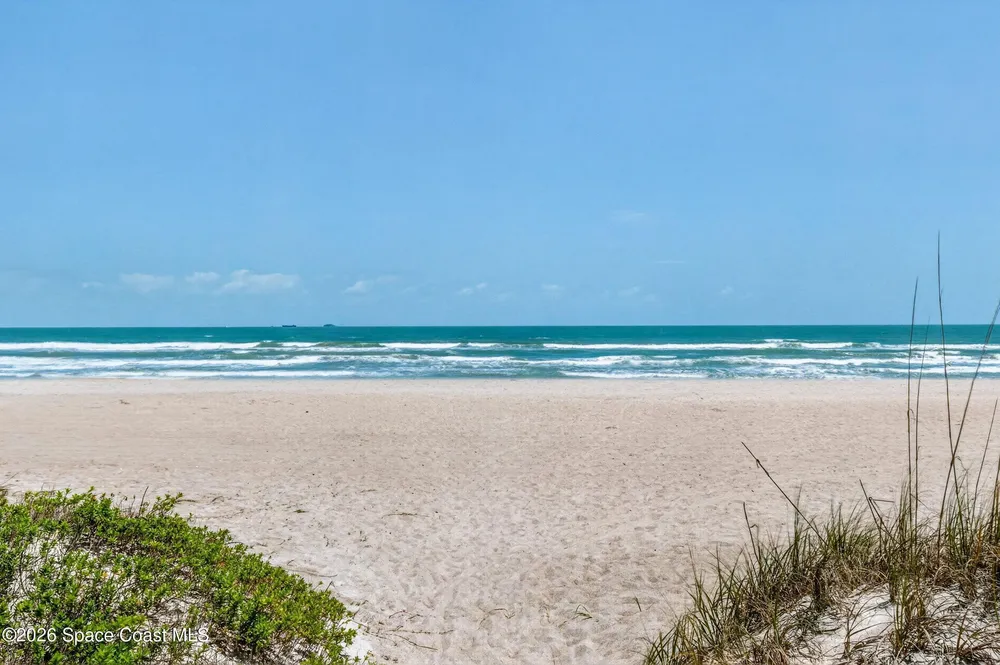 410 Hayes Ave, Cocoa Beach, FL 32931