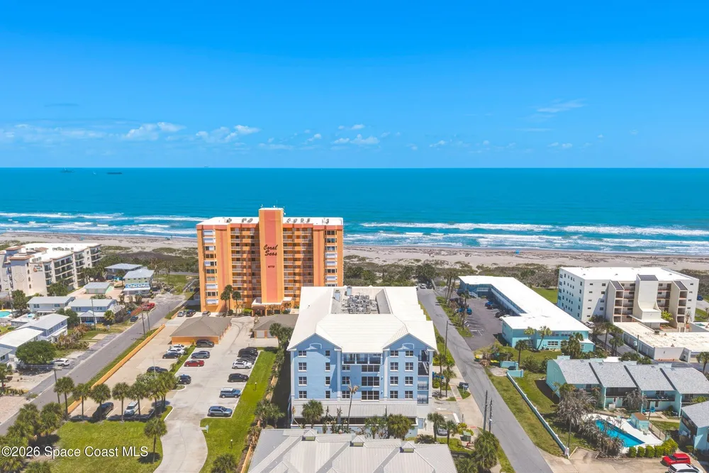 410 Hayes Ave, Cocoa Beach, FL 32931