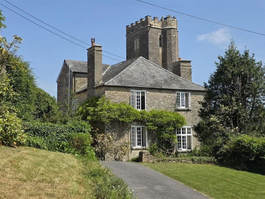 Property Image 1