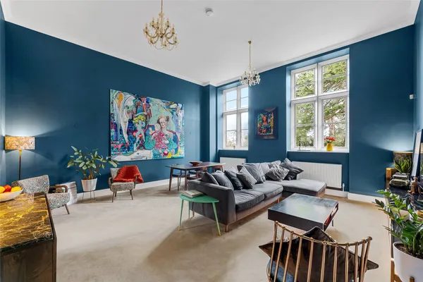 Lavender Close, Leatherhead, Surrey, KT22