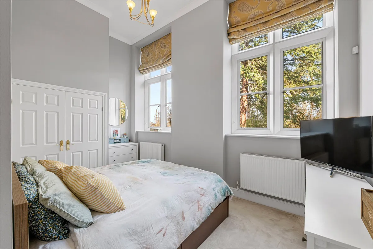 Lavender Close, Leatherhead, Surrey, KT22