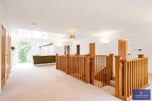 Craves Lane, Little Harrowden, NN9 photo 9