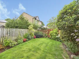 Coverley Rise, Yeadon, Leeds thumb 2