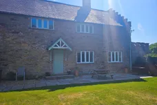 Gwysaney, Rhosesmor, MOLD