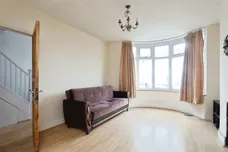 Hulse Avenue, Barking