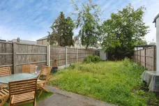 Hulse Avenue, Barking