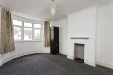 Hulse Avenue, Barking