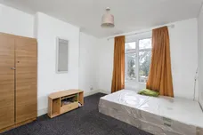 Hulse Avenue, Barking