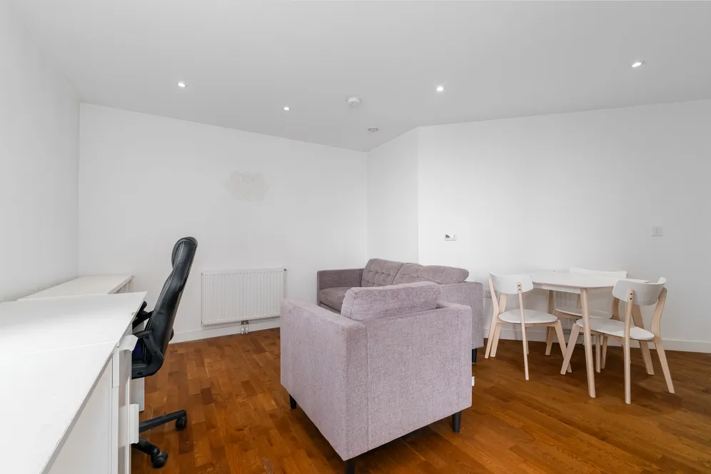Terry Spinks Place, London, E16 photo 11