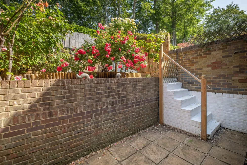 Heights Close, London, SW20