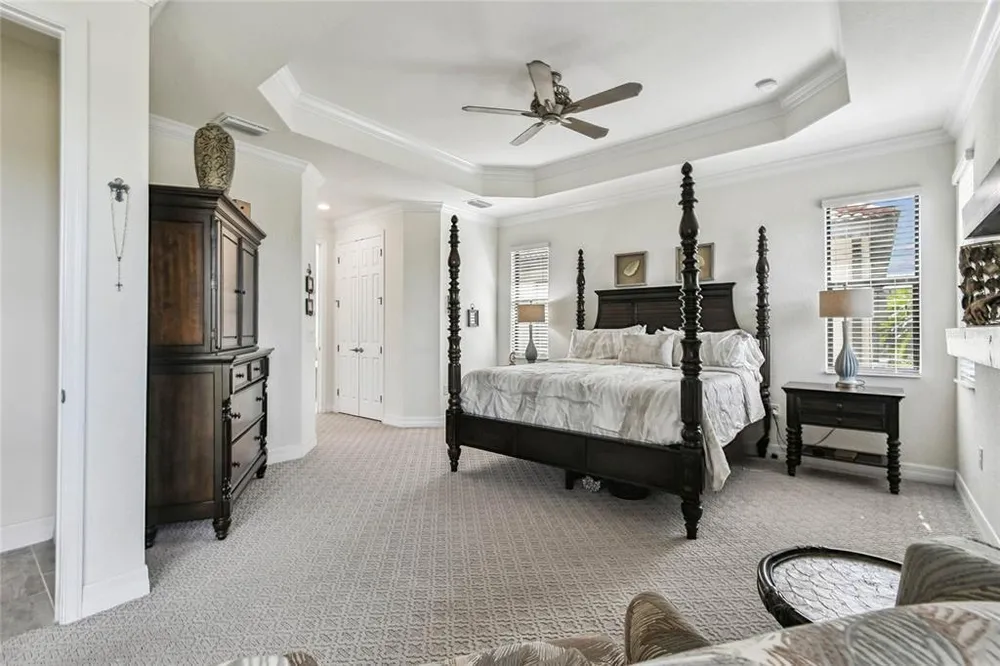 24253 Gallberry Dr, Venice, FL 34293