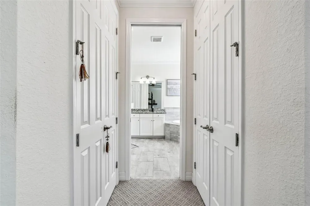 24253 Gallberry Dr, Venice, FL 34293