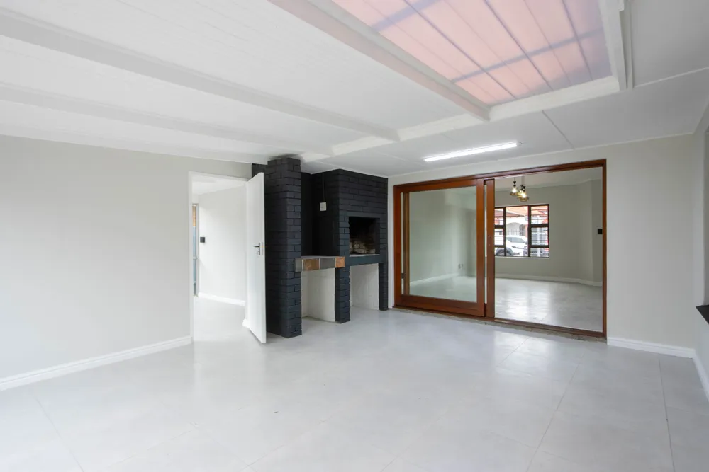 South Africa, Western Cape, Dobson, Devon Road, 10