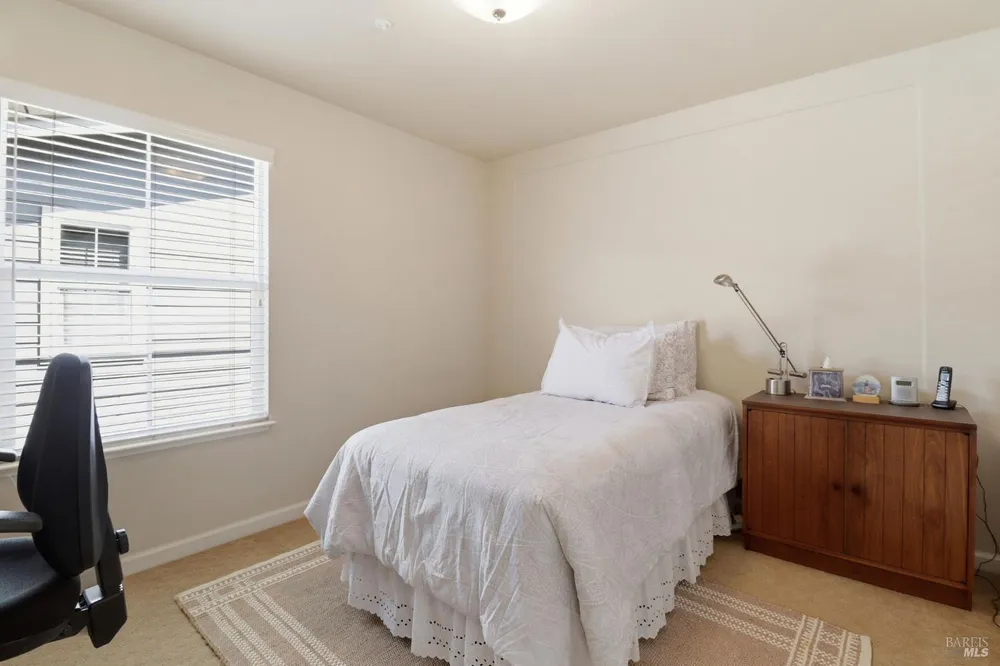 18 Richardson Rd, Novato, CA 94949