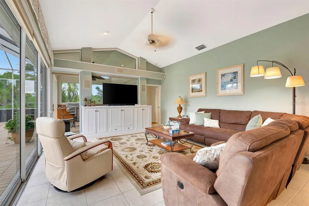 10005 Cherry Hills Avenue Circle, Bradenton, FL 34202