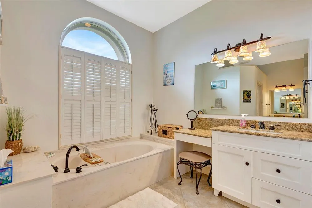 10005 Cherry Hills Avenue Circle, Bradenton, FL 34202