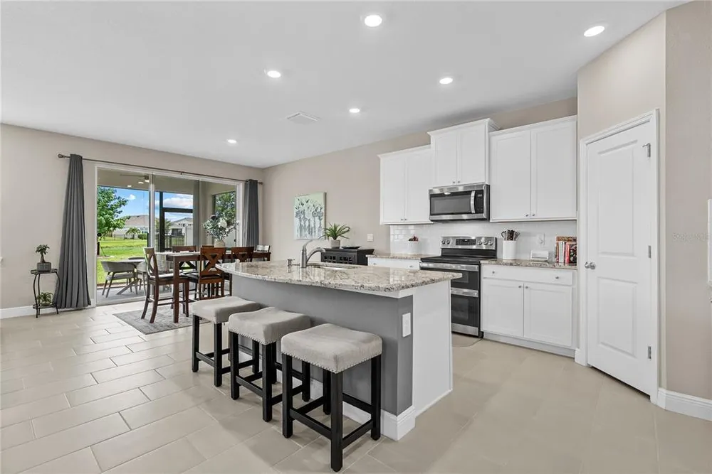 17727 Cantarina Cove, Bradenton, FL 34211