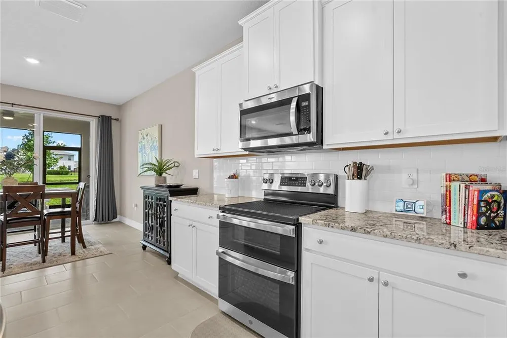17727 Cantarina Cove, Bradenton, FL 34211
