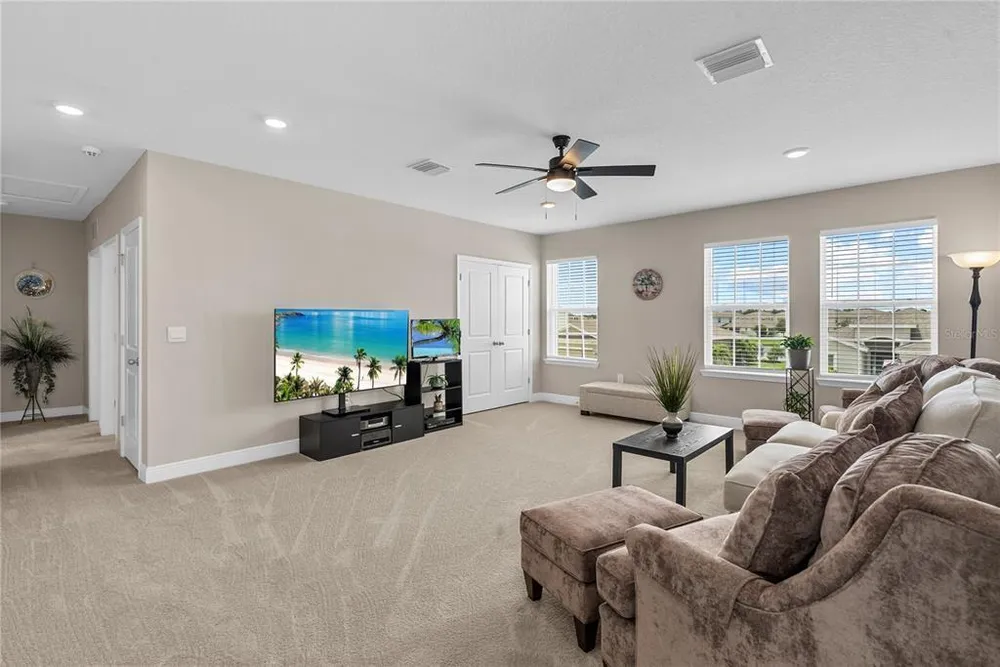 17727 Cantarina Cove, Bradenton, FL 34211