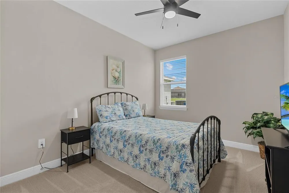 17727 Cantarina Cove, Bradenton, FL 34211