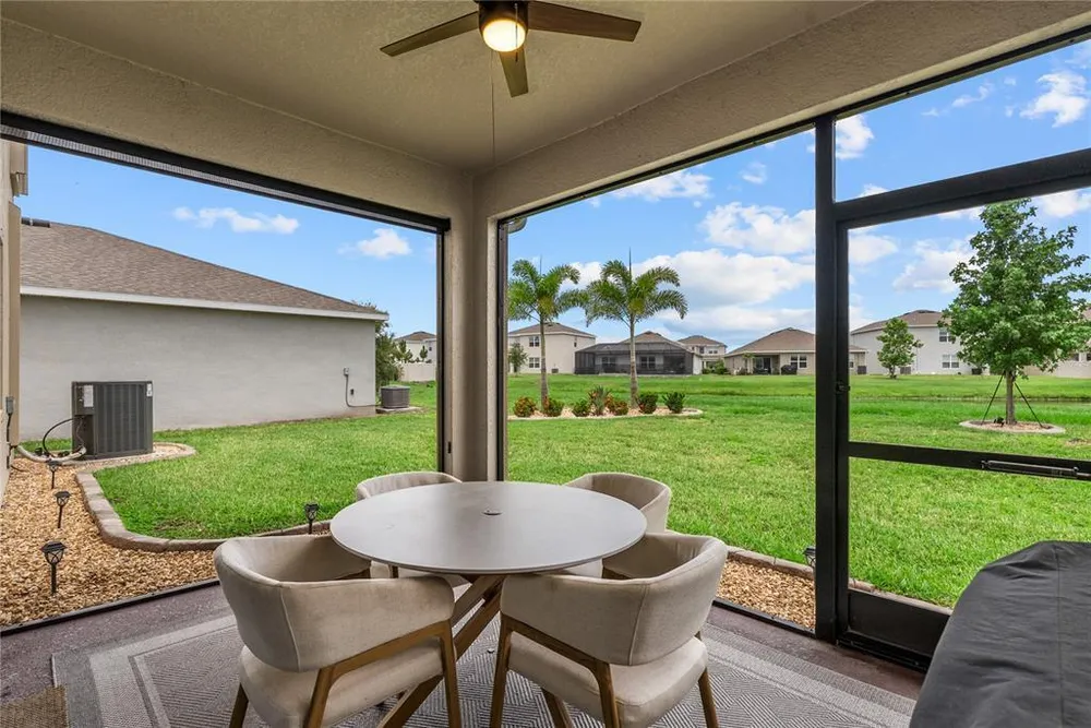 17727 Cantarina Cove, Bradenton, FL 34211