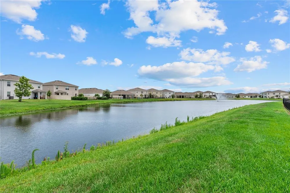 17727 Cantarina Cove, Bradenton, FL 34211