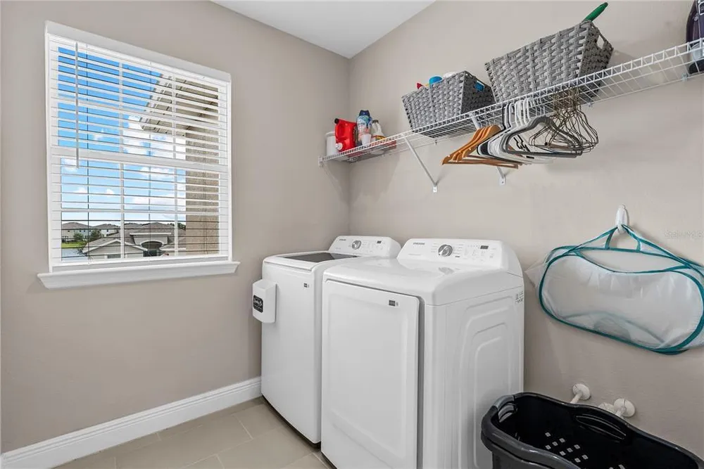 17727 Cantarina Cove, Bradenton, FL 34211
