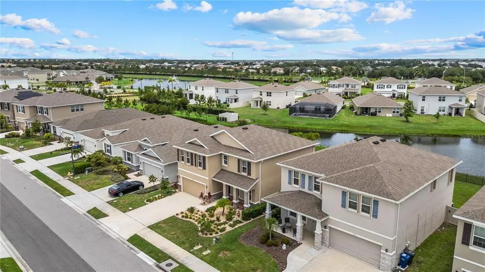 17727 Cantarina Cove, Bradenton, FL 34211