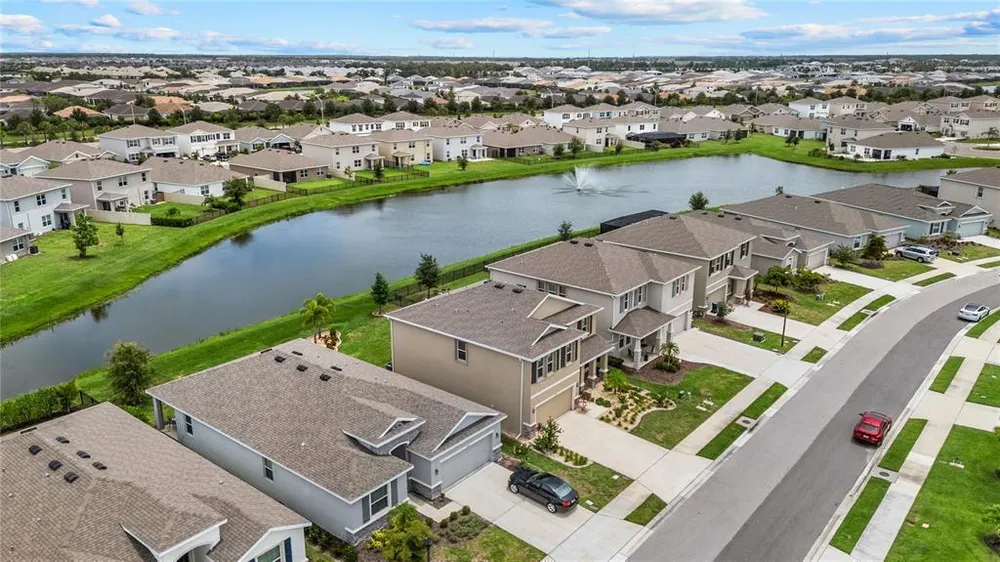 17727 Cantarina Cove, Bradenton, FL 34211