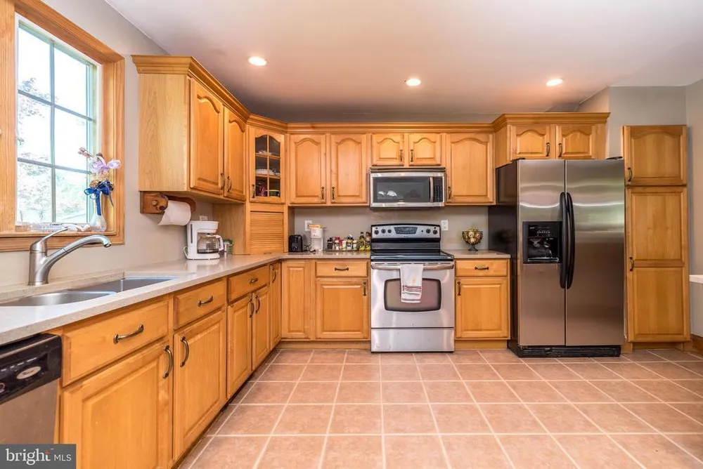 511 Upper Stump Rd, Chalfont, PA 18914