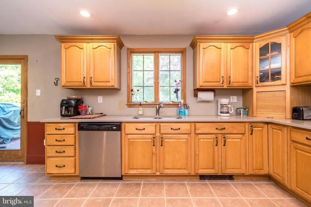 511 Upper Stump Rd, Chalfont, PA 18914